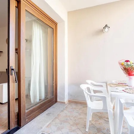 Apartament La Casa Rustica Al Centro Badesi