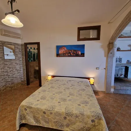 La Casa Rustica Al Centro Apartment Badesi